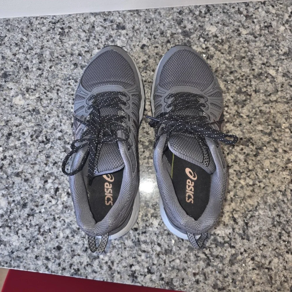 Asics versatile running